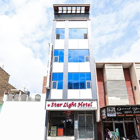 Oyo 71693 Starlight Hotel Gangānagar Eksteriør billede