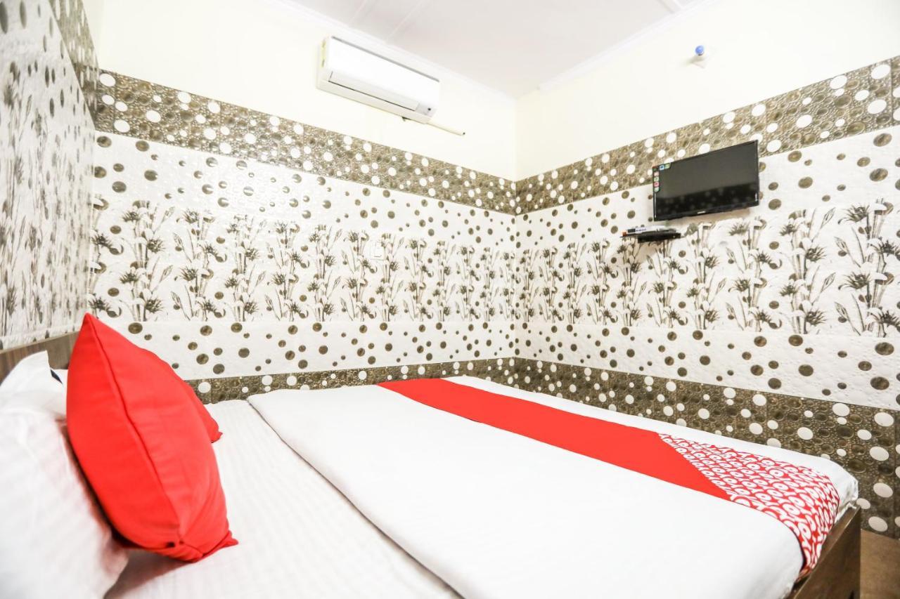 Oyo 71693 Starlight Hotel Gangānagar Eksteriør billede